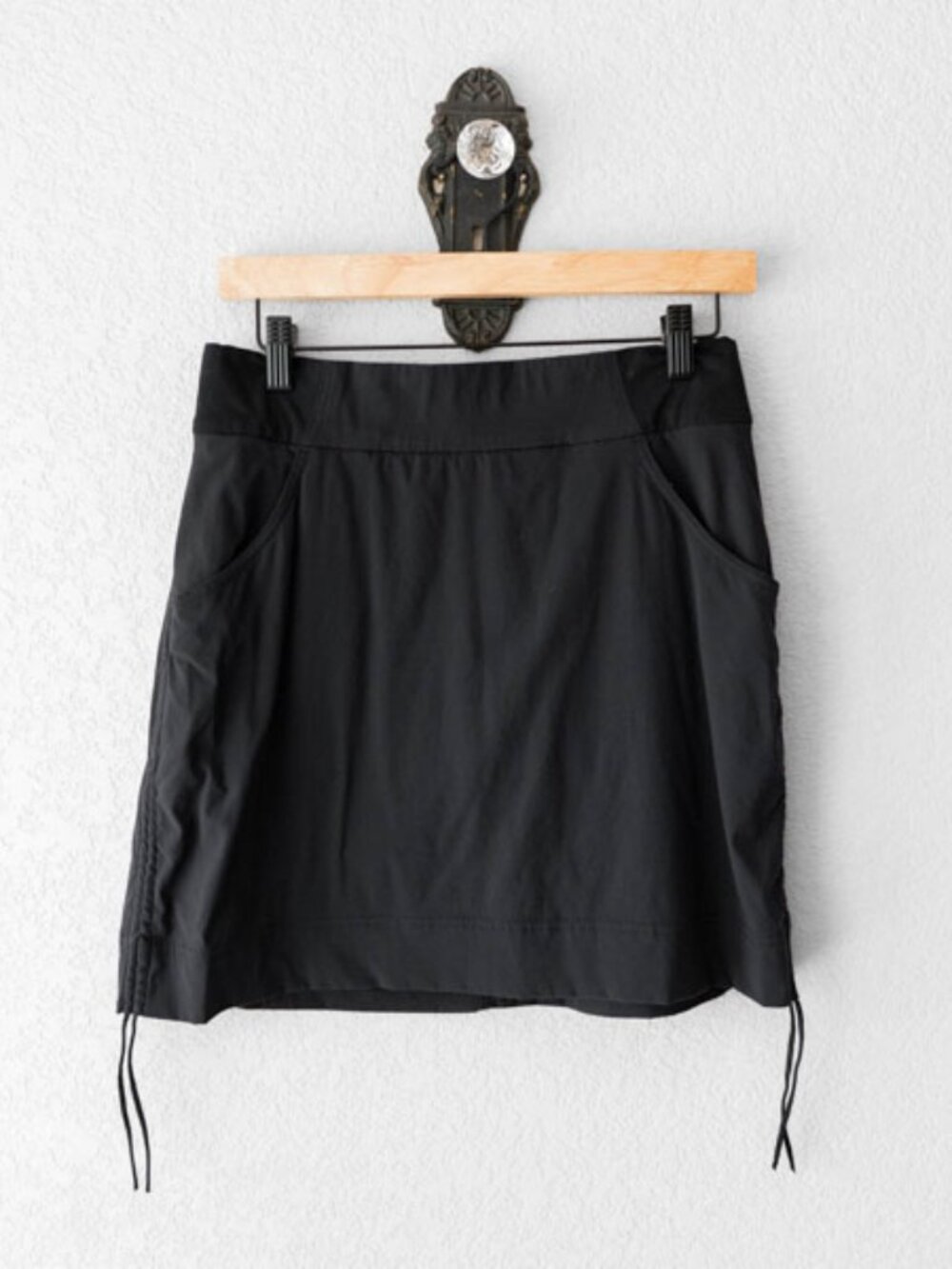 Columbia Black Omni-Shield Skort Medium Athletic Hiking Skirt Built In Shorts